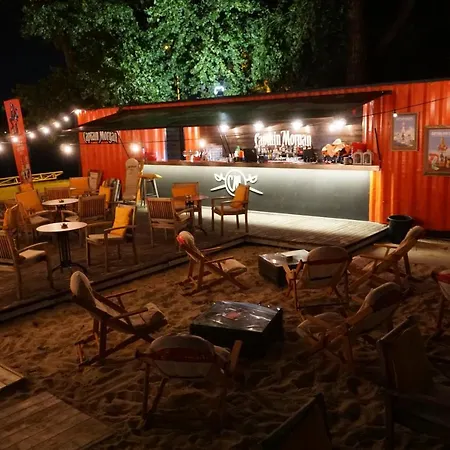 Dominant With Free Parking For Preregistered Drivers & Garage With Cctv Penzión pre hostí 3*