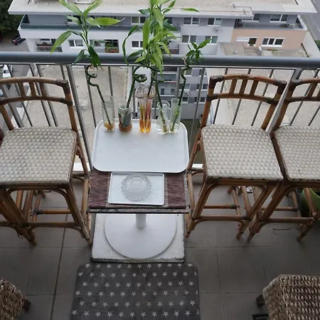 Dominant With Free Parking For Preregistered Drivers & Garage With Cctv 3* Bratislava