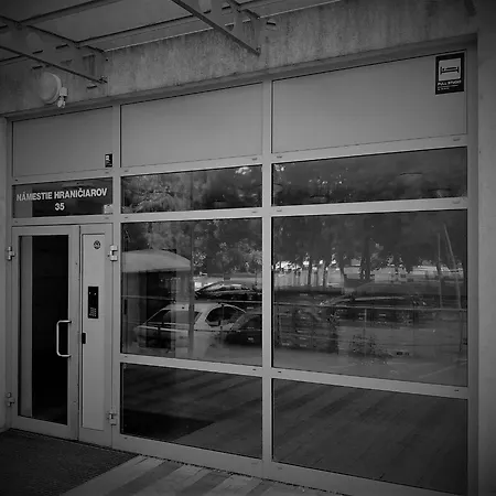 Dominant With Free Parking For Preregistered Drivers & Garage With Cctv *