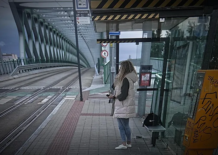 Vendégház Dominant With Free Parking For Preregistered Drivers & Garage With Cctv Pozsony