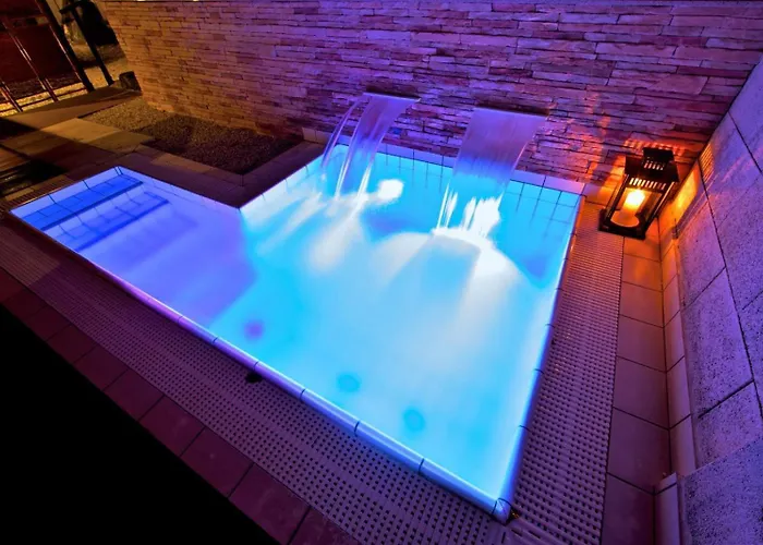 Maison d'hôtes Dominant With Free Parking For Preregistered Drivers & Garage With Cctv Bratislava