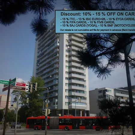 Vendégház Dominant With Free Parking For Preregistered Drivers & Garage With Cctv Pozsony