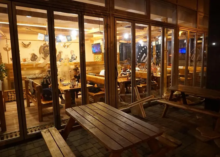 Гостевой дом Dominant With Free Parking For Preregistered Drivers & Garage With Cctv