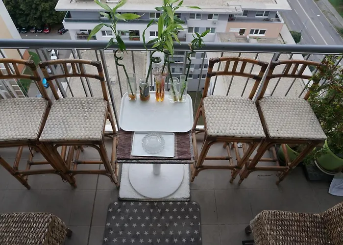 Dominant With Free Parking For Preregistered Drivers & Garage With Cctv 3* Братислава