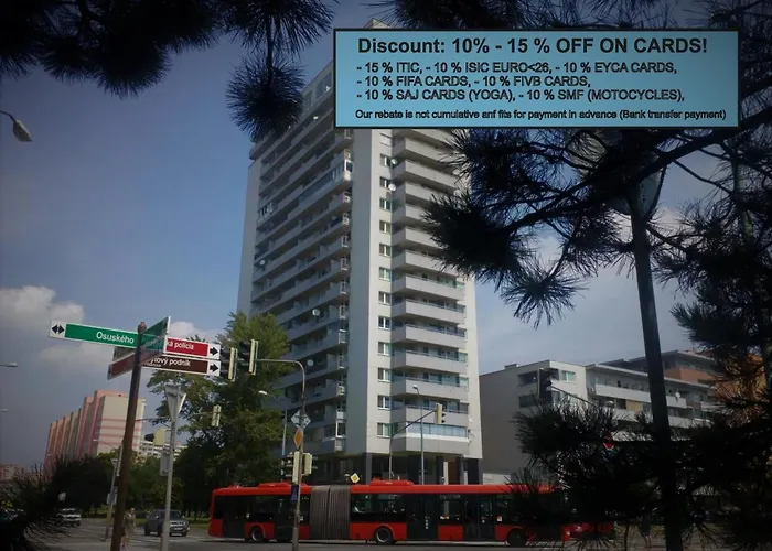 Гостевой дом Dominant With Free Parking For Preregistered Drivers & Garage With Cctv Братислава