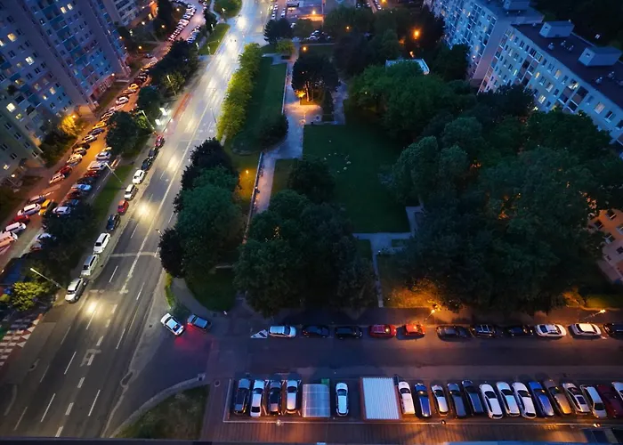 Гостевой дом Dominant With Free Parking For Preregistered Drivers & Garage With Cctv 3*