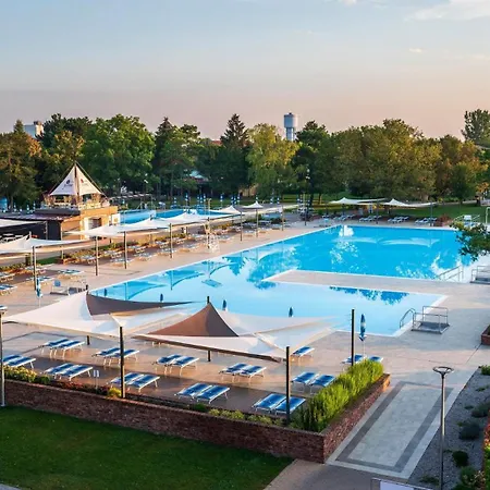 Pensiune Dominant With Free Parking For Preregistered Drivers & Garage With Cctv 3*