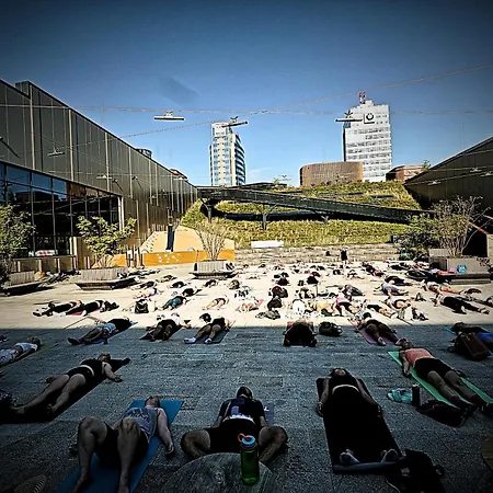 Dominant With Free Parking For Preregistered Drivers & Garage With Cctv Bratislava