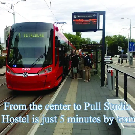 Dominant With Free Parking For Preregistered Drivers & Garage With Cctv Pensiune 3*